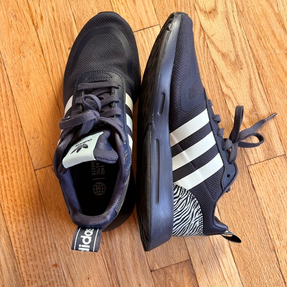 Adidas Multix Sneakers - Picture 4 of 5